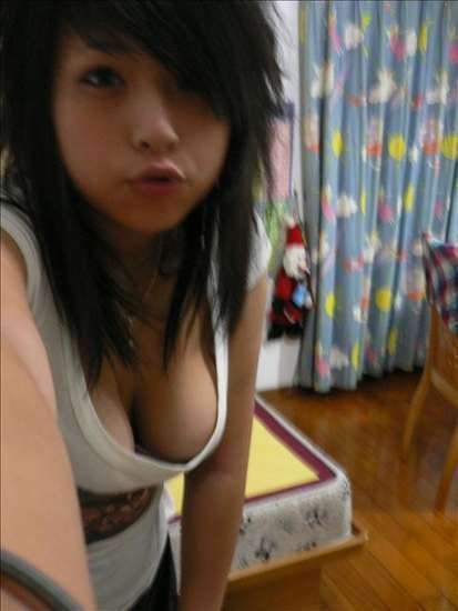 三级全黄裸体理发店